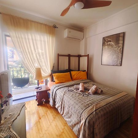 Private Room In A Shared Flat Tesalonika Bagian luar foto